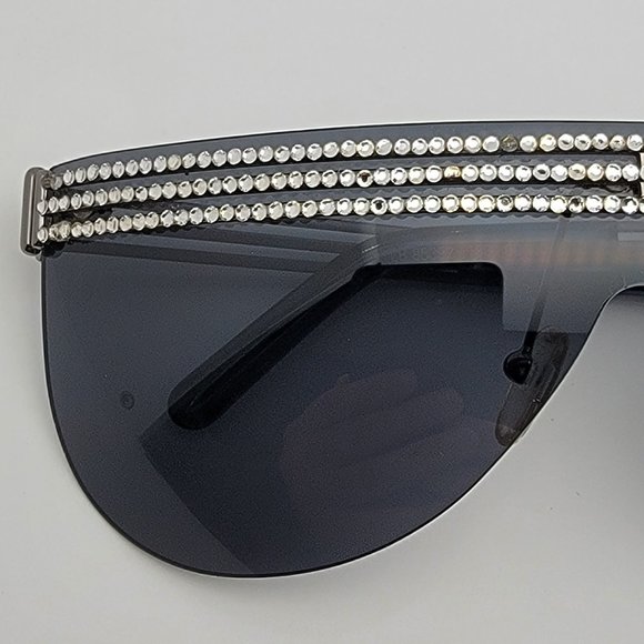 Laura Biagiotti Roma LB85392 180 Gunmetal Frame Grey Lens Shield Sunglasses main image 10